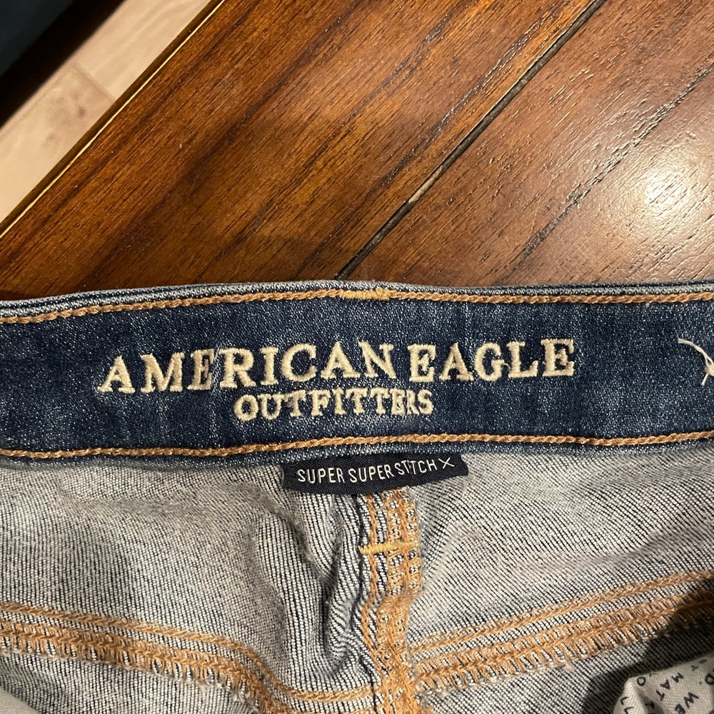 Super Hi-Rise Ripped Jeans - Picture 5 of 5